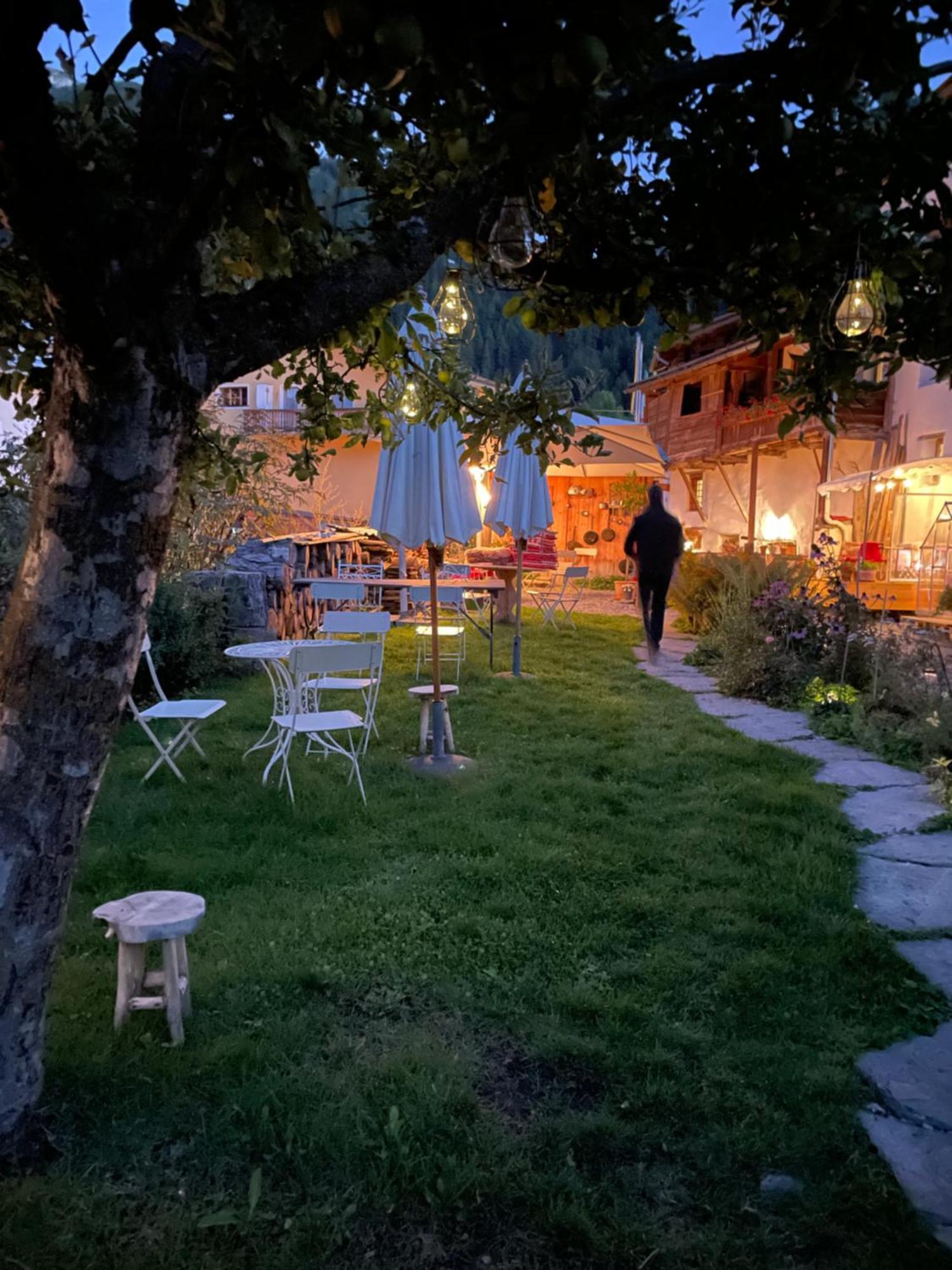 Chasa Jaro Bed and Breakfast Santa Maria Val Muestair Buitenkant foto